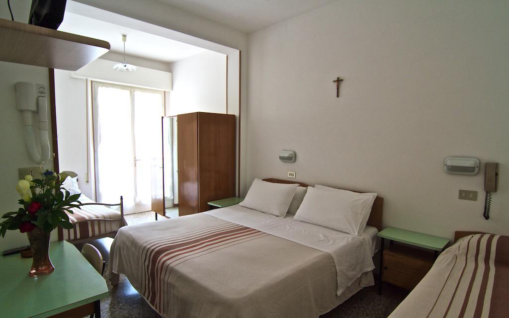 Hotel Villa Tua Riccione Oda fotoğraf